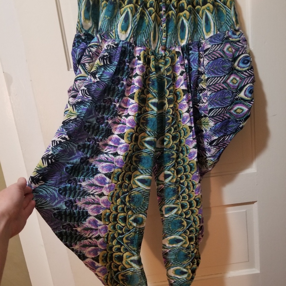 Peacock MC Hammer Pants! - Picture 3 of 4